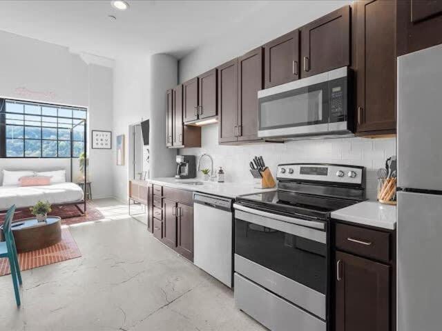 Cozysuites Gorgeous Sdo Downtown פיטסבורג מראה חיצוני תמונה